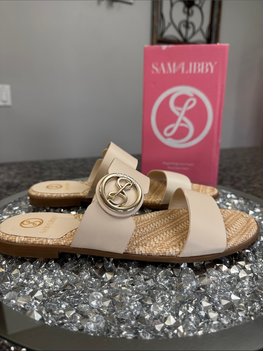 Sam & Libby Beige Slide Sandals with Gold Logo Emblem NEW 9